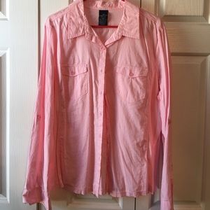 Light pink button down with stretchy sides. XXL